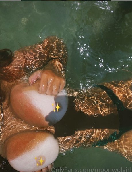 moonwolgirl ポルノスター 美しい ギャラリー