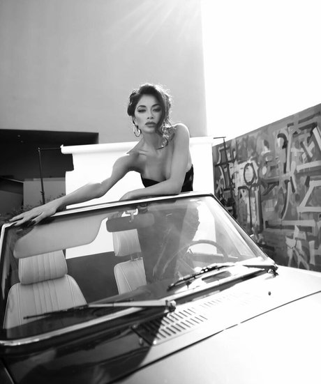 Nicole Scherzinger ポルノモデル 写真