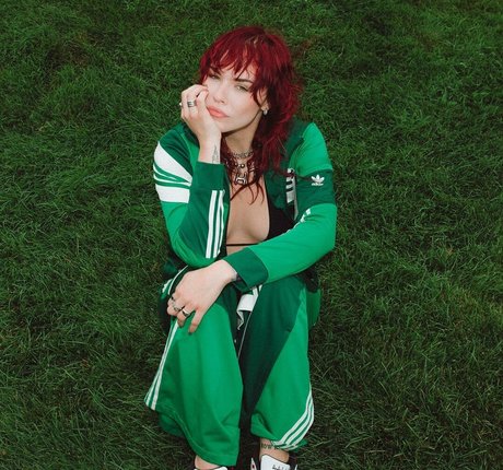 Taylor Upsahl 無料のスター 写真