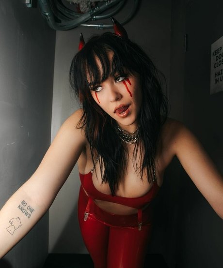 Taylor Upsahl セックス女優 画像