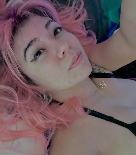 Tiffany Lockheart ホットスター 写真