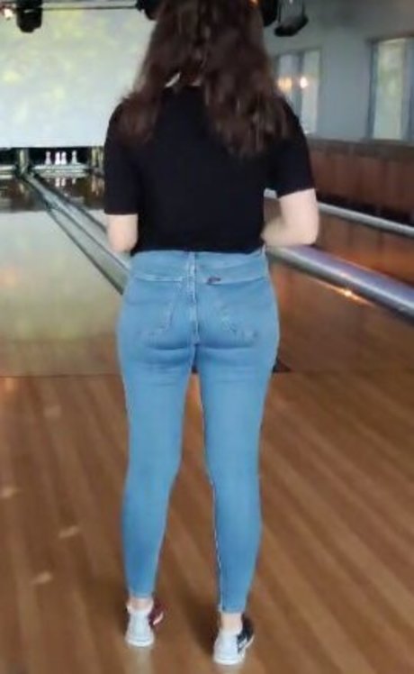 yabbe かわいいモデル 画像