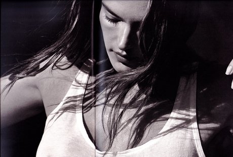 大きなお尻のマンコOnlyFans セクシーヌード 写真