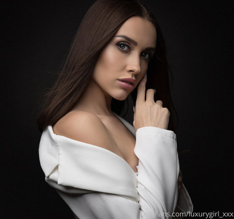 DMV オンリーファン 美しい 画像