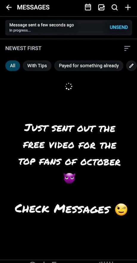 コメディアンのOnlyFans 美しいxxx ギャラリー