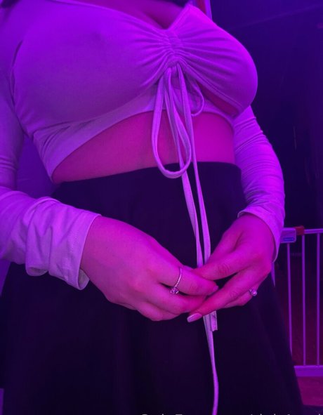 riah4real ポルノスター ギャラリー