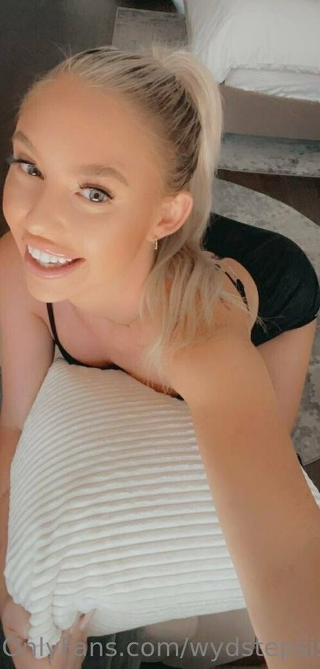 美しいロシアのOnlyFans HD 画像