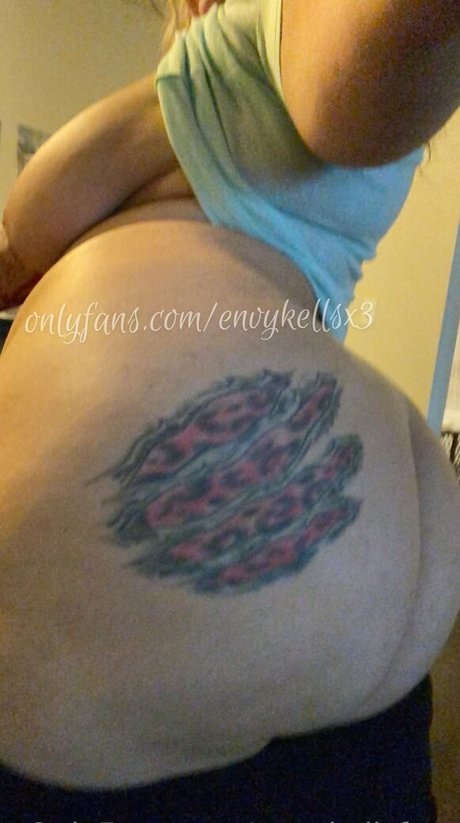 太った黒人女性OnlyFans エロチック 画像