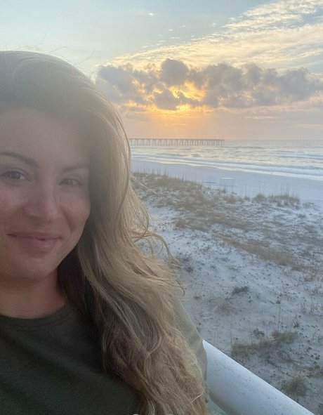 潮吹きマンコOnlyFans ヌード 画像