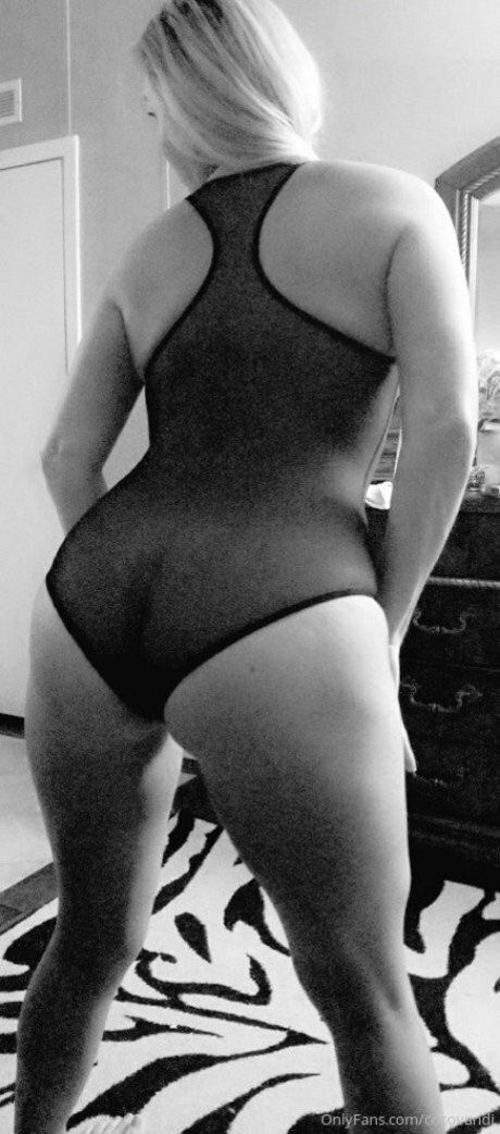 cocovandi 美しいモデル 写真