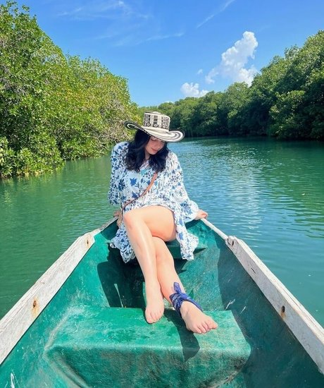 Isabella Gomez 完璧な女優 写真