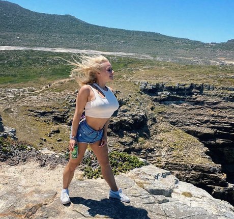 Steffi Landerer セクシーモデル ギャラリー