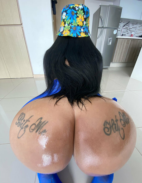 アジア人のアナルオンリーファン セクシーヌード 画像