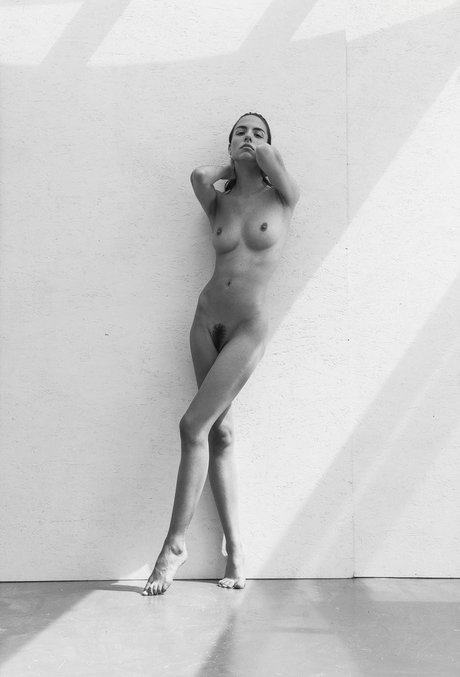 Rebecca Bagnol ホットスター 写真