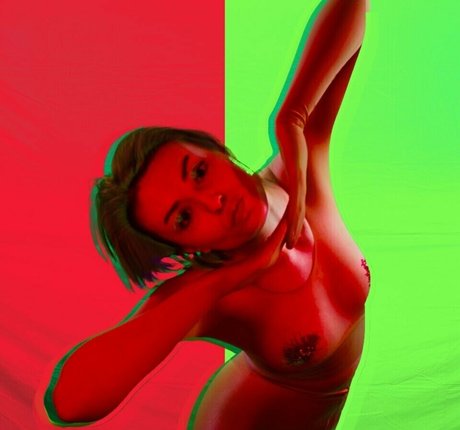 ティーンプッシーOnlyFans xxx 画像