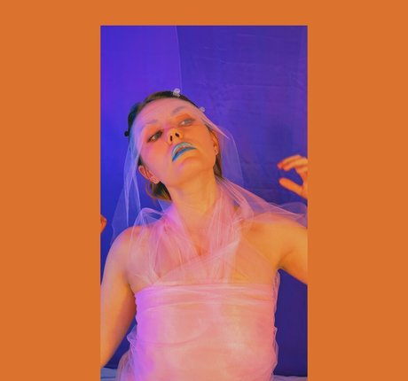 アジア人痴女OnlyFans 無料セクシー 画像