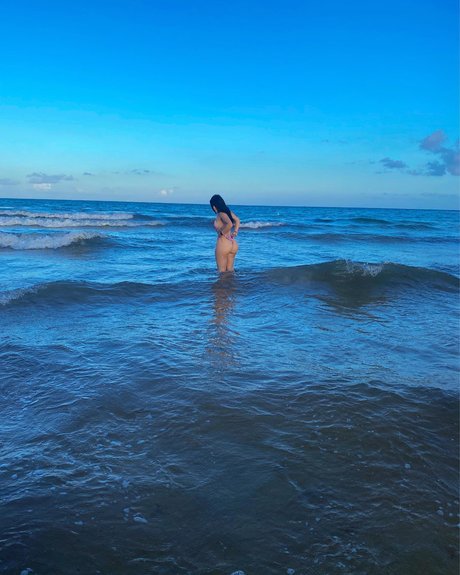 おばあちゃんの巨乳OnlyFans ポルノ 画像