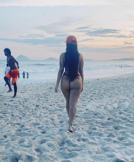 膨らみ OnlyFans アートxxx 写真