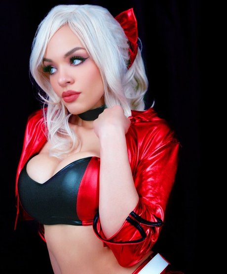 Lucidbelle ポルノスター アート 画像