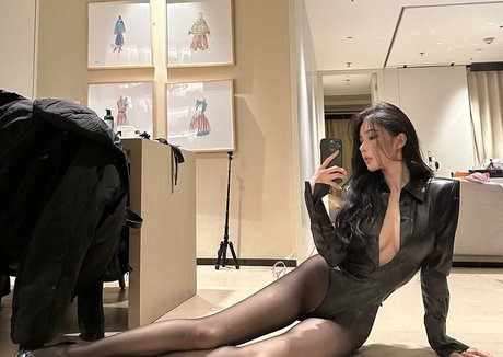 Yuan Sayuki Weme ポルノスター セックス 画像