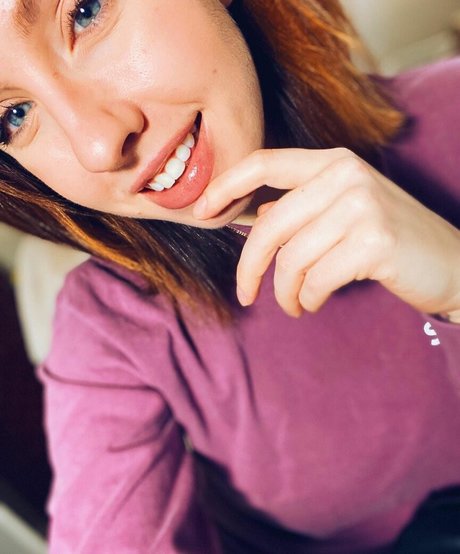 Megan Everett 美しいスター アーカイブ