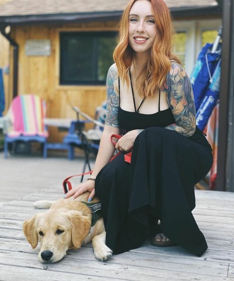 Megan Everett 高品質モデル 写真