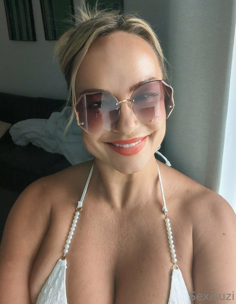 客室乗務員 OnlyFans パーフェクト 画像