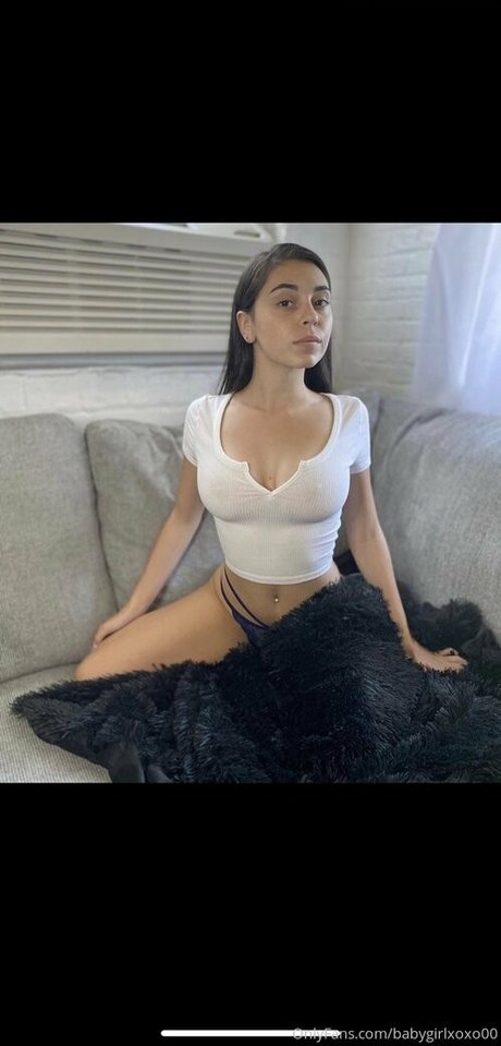 mirandahmariefree エロティックなモデル 写真