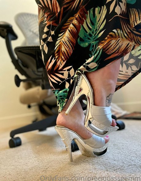 preciousssgemm スター ヌード 写真