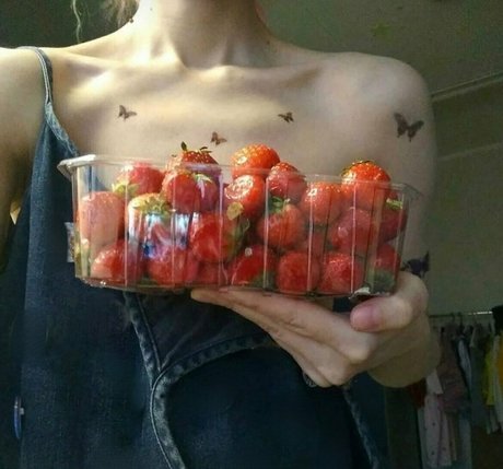 ゲイランジェリーOnlyFans ポルノグラフィック 写真