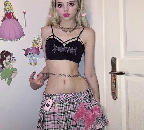 barbie free 可愛い女優 画像