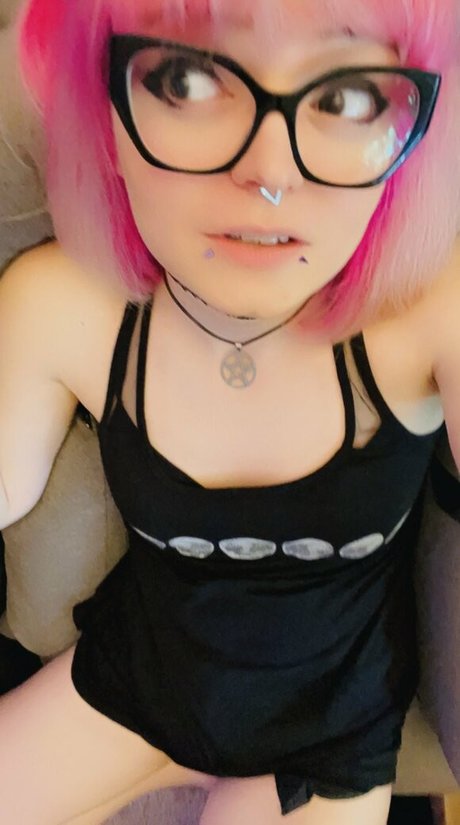 Ninehydras セックスモデル 写真