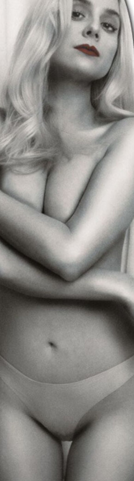 Alessandra Torresani セクシーなスター ギャラリー