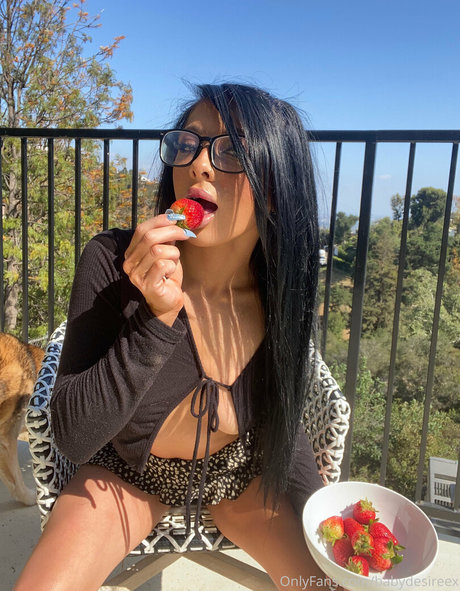 OnlyFansを無効にしました ヌード 画像