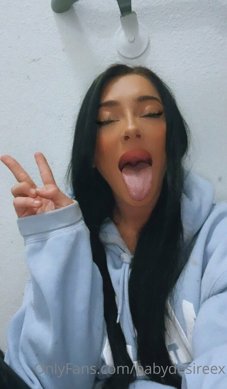 Babydesireex ヌードのポルノスター 写真