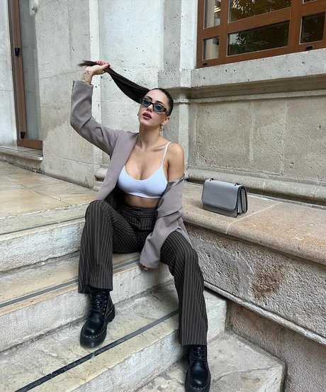 アナルパウグオンリーファンズ ポルノ 画像