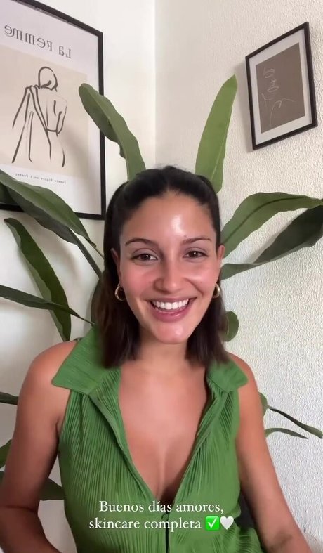 Tania Medina ヌードスター 写真