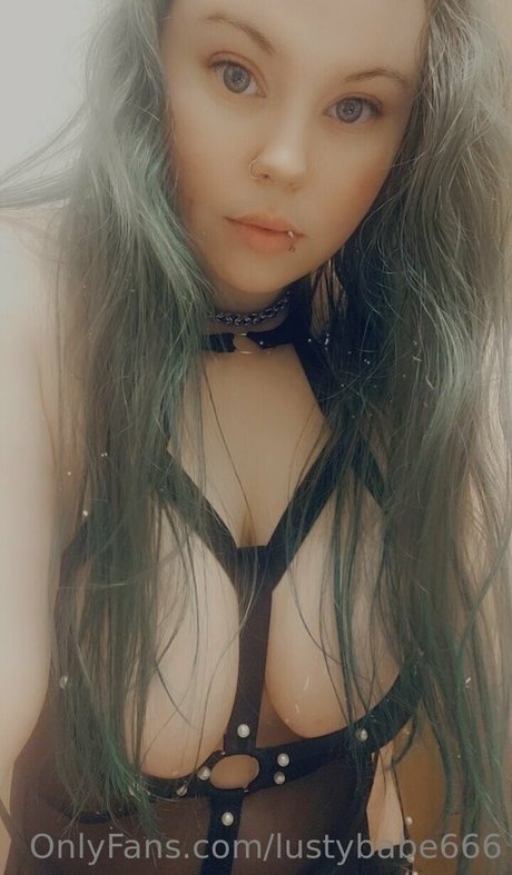 lustybabe666 素敵なモデル 写真