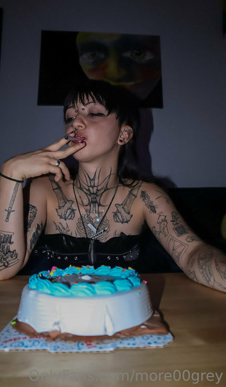 more00grey セクシーなスター 画像