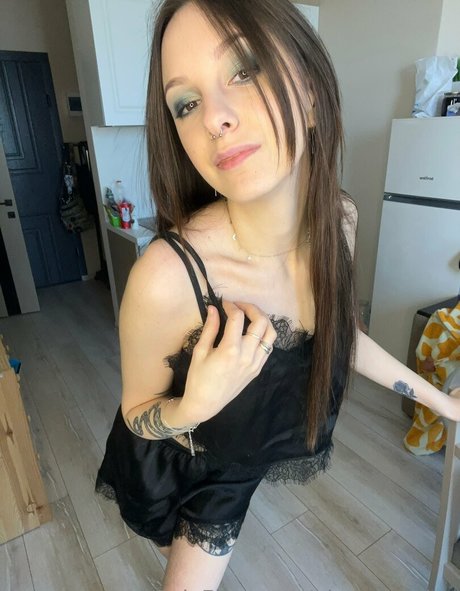 OnlyFansを無効にしました エロチック 画像