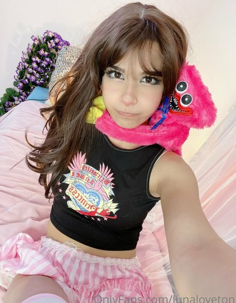 Lunaloveton ヌードモデル 写真