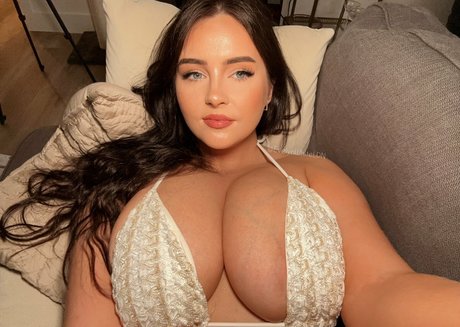 Evelynwhite 高品質モデル 写真