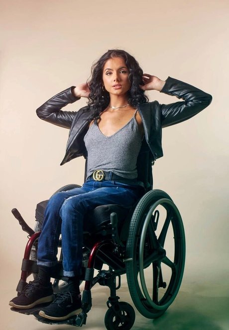 Lolita Milena xxx女優 写真