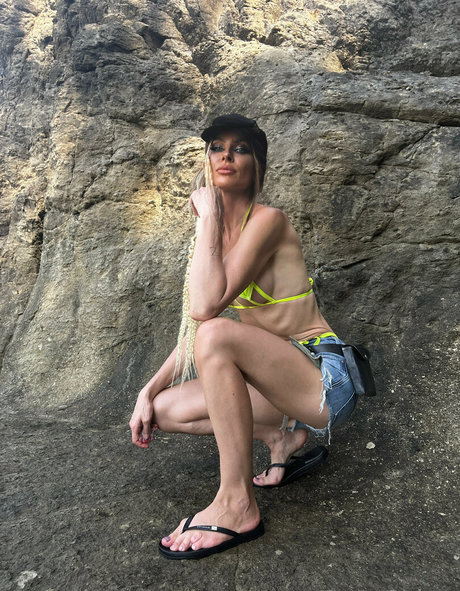 missquartz トップ女優 画像