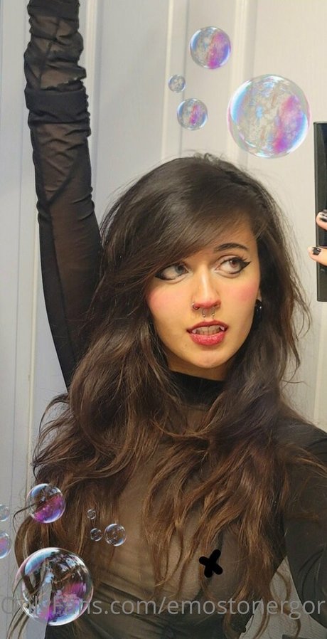 女子高生OnlyFans 裸 写真