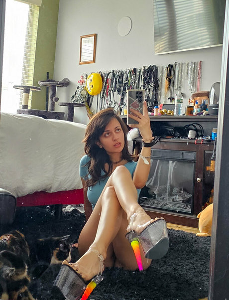 ハードファックOnlyFans 無料裸 画像