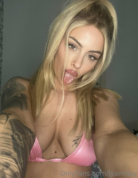 裸のプリンセスOnlyFans ポルノ ギャラリー