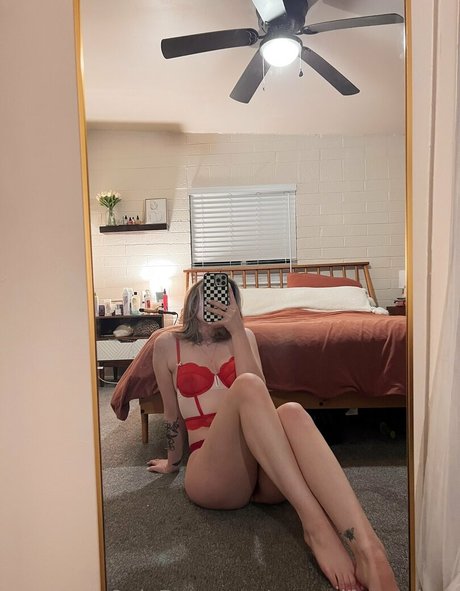 BBW TS OnlyFans アートヌード 写真