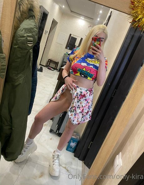 only kira トップスター 写真