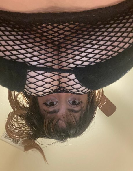 スターティーンオンリーファンズ アート裸 写真